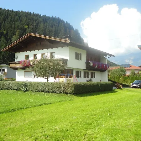 Landhaus Theresia Apartment Fügen