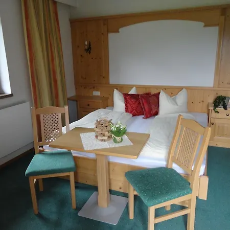 Apartment Landhaus Theresia Fügen